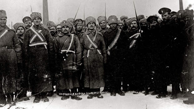 Февральская революция 1917 года: Действительно ли большевики не свергали Царя?