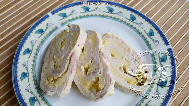 Рулет куриный с сыром