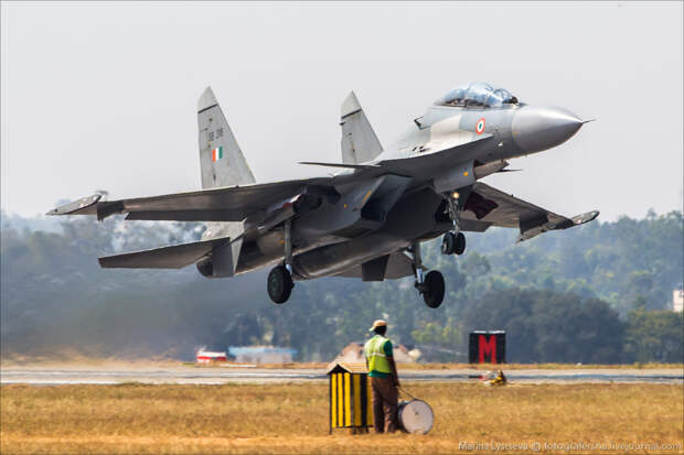 Aero India, второй день Aero India, второй день