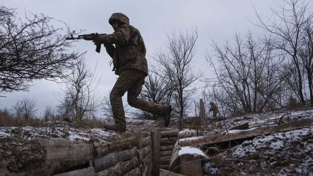"Медленнее и ленивее": повадки боевиков ВСУ удивили британских офицеров