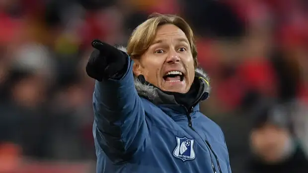 Карпин: слышал, что сборную России должны скоро вернуть