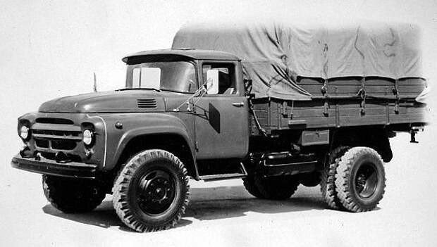 Армейский вариант грузовика ЗИЛ-130 со специальным кузовом и тентом. 1964 год. авто, история, ссср, факты