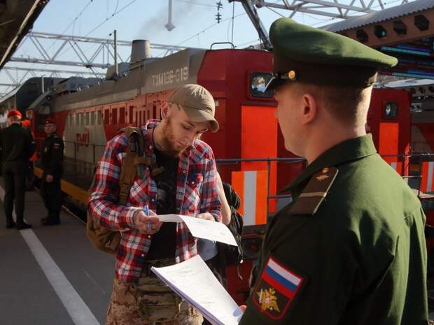 Призывникам предложили официально откупиться от армии за 300 тысяч рублей