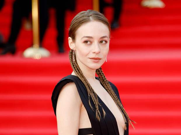 Слухи о романе с Бледным, брак с румынским режиссером и слава «Полицейского с Рублевки» Рины Гришиной