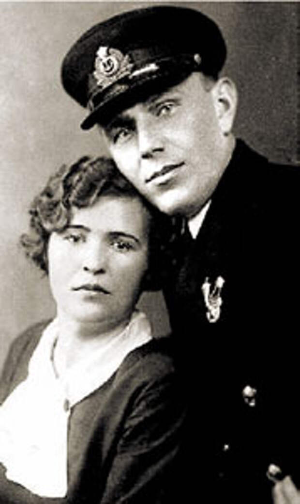 Матрена Макаровна и Александр Федорович Мясниковы, 1935 год