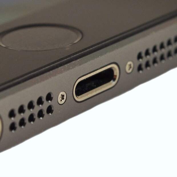 Порт Apple Lightning