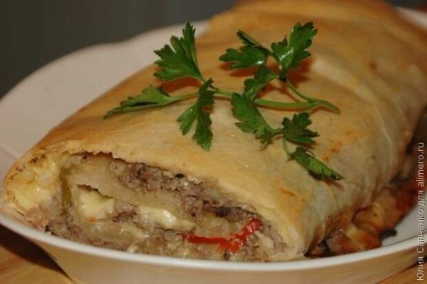 Штрудель с мясом, грибами и сладким перцем Штрудель с мясом, грибами и сладким перцем
