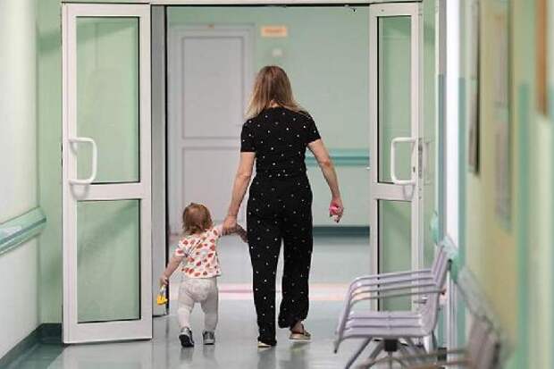 В Минтруде рассказали о больничном по уходу за ребёнком при смене работы