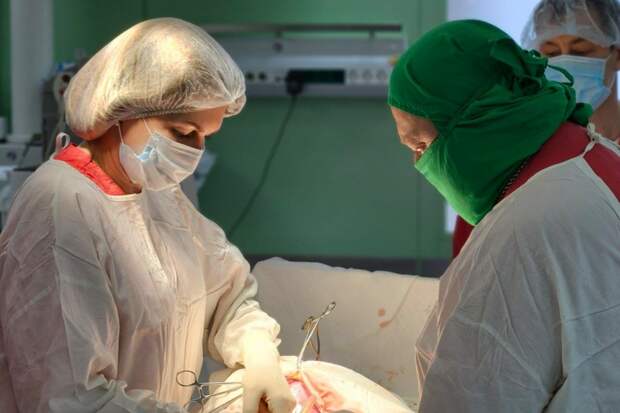 В больнице в Карелии у трех женщин принимали роды при свете фонариков