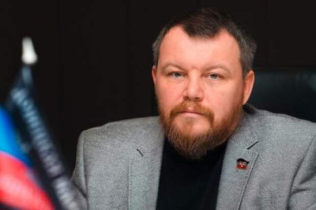 Минские соглашения не продвинулись за год дальше первого пункта. Интервью с Андреем Пургиным