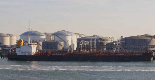 Возможна ли новая заморозка доходов РФ от нефти: эксперты обсуждают вопрос