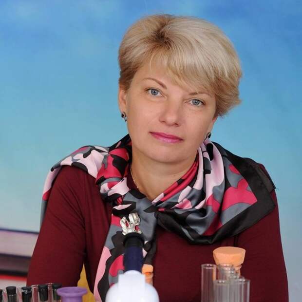 Директор севастопольской гимназии №7: «Ребёнок с топором в руке не идёт в школу с улыбкой»