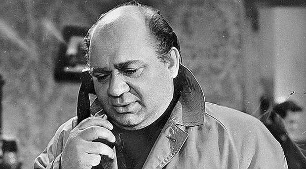 Евгений Леонов.