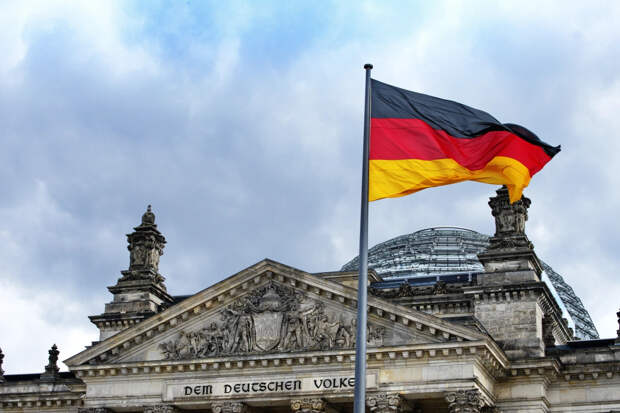 Германия стала враждебной? После инцидента с тренером "Зенита" МИД выпустило экстренное предупреждение для всех граждан России