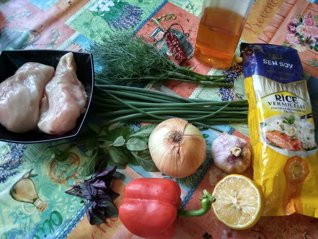 Азиатский суп-лапша с курицей. Очень простой, но вкус яркий и необычный