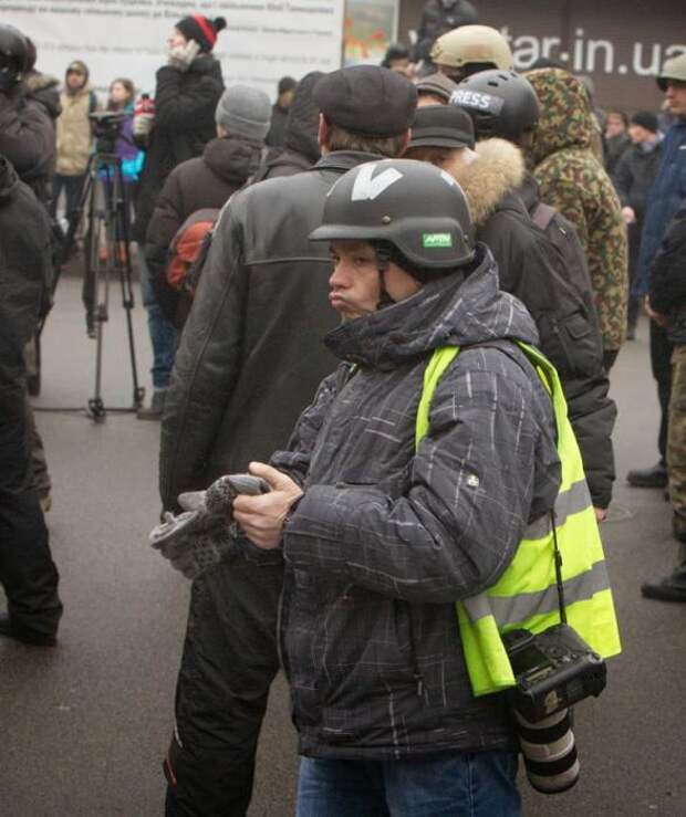 Киевляне за чистый город и против фашистов