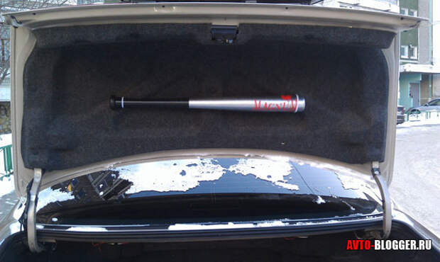 в багажнике в багажнике