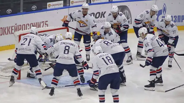 «Металлург» обыграл «Авангард» на своей площадке в пятом матче полуфинала Восточной конференции