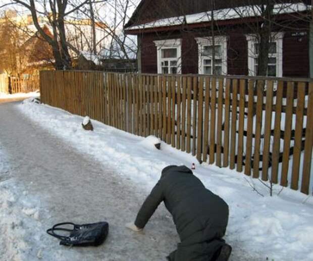 Осторожно, гололёд! зима, лед, люди, снег
