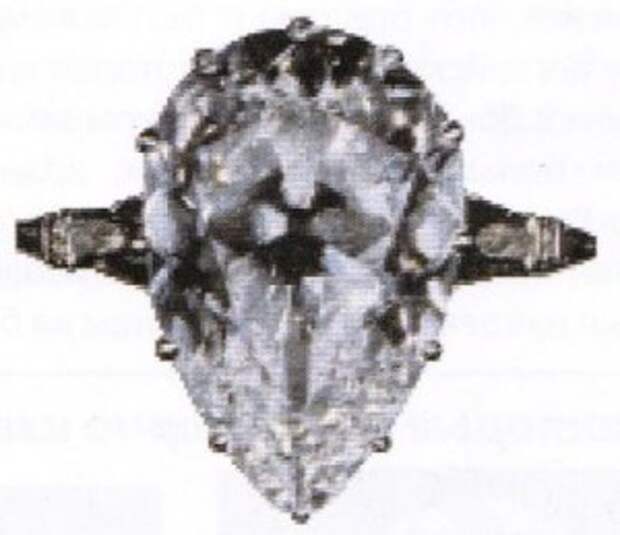 Алмаз Куллинан IX грушевидной огранки, вставленный в кольцо