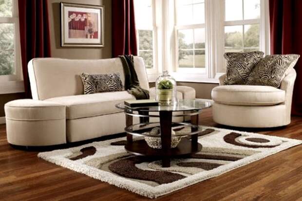 светло-коричневый ковёр на полу в дизайне гостиной