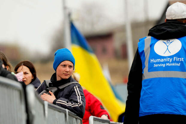 Зеленский призвал украинцев возвращаться на родину для восстановления страны