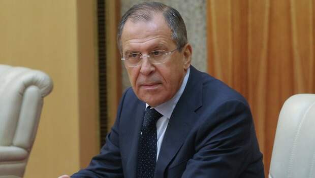 Лавров заявил, что не интересуется мнением Запада по Крыму Лавров заявил, что не интересуется мнением Запада по Крыму