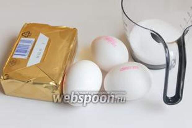 Итак, нам понадобятся такие продукты: масло, мука, сахар, вишня, молоко, миндальная крошка, какао, разрыхлитель.