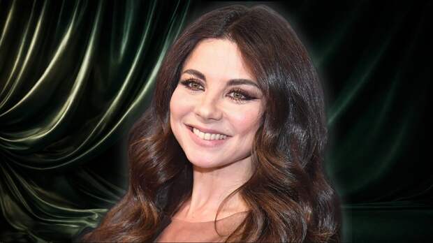 «На сцене одна, дома другая»: почему 48-летняя Анна Плетнева скрывала диагноз и как спасала мужа после ДТП