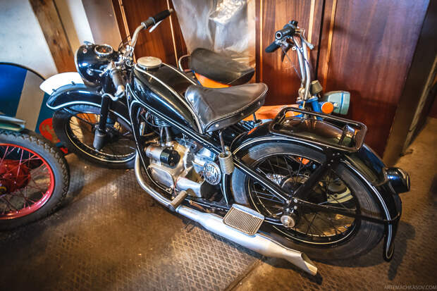 В гостях у латвийского реставратора старых автомобилей олдтаймер, реставратор, реставрация, старые автомобили