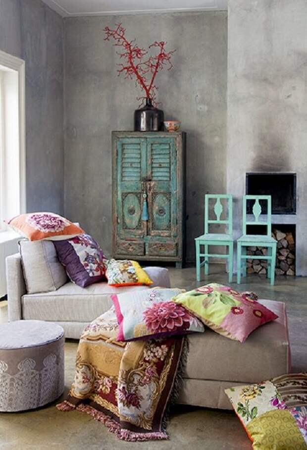 Мебель и предметы интерьера в цветах: черный, серый, светло-серый, сине-зеленый. Мебель и предметы интерьера в стиле французские стили.