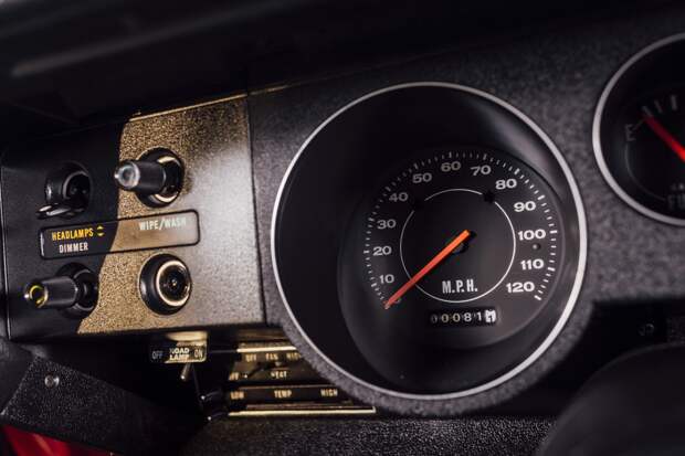 Plymouth HEMI Cuda 1970 на одометре которого всего 81 миля Barracuda, Cuda, hemi, plymouth, авто, аукцион