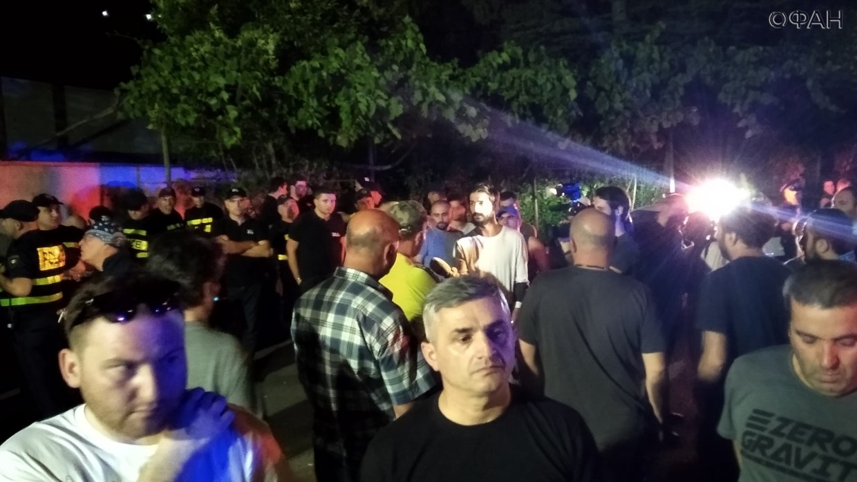 В Тбилиси заявили, что «Габуния не грузин, и даже не мужчина» В Тбилиси заявили, что «Габуния не грузин, и даже не мужчина»