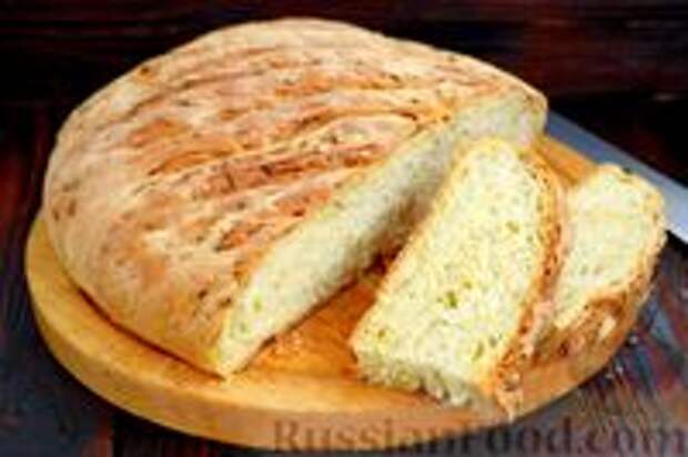 Фото к рецепту: Кабачковый хлеб с луком