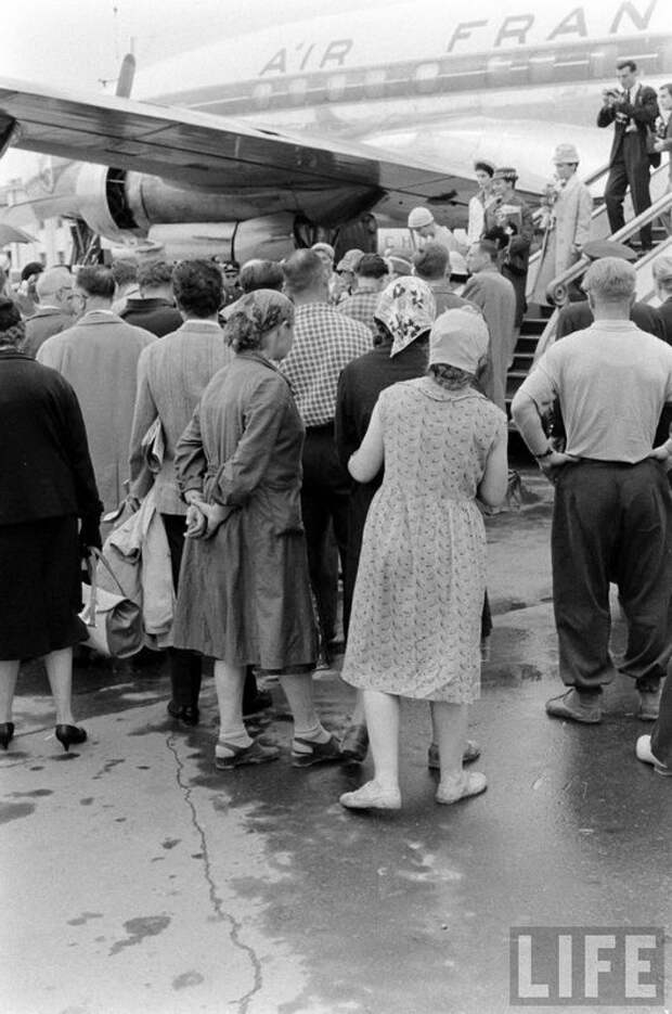 Christian Dior в Москве. 1959 год. (30 фото)