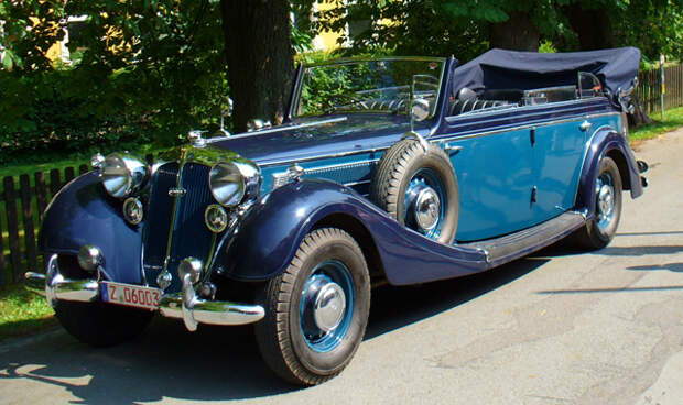 Автомобиль Horch 951A Автомобиль Horch 951A