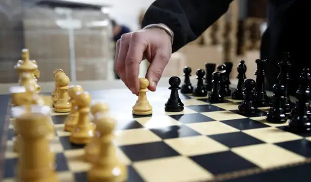 Карлсен усомнился в правильности отстранения Карякина от турниров под эгидой FIDE