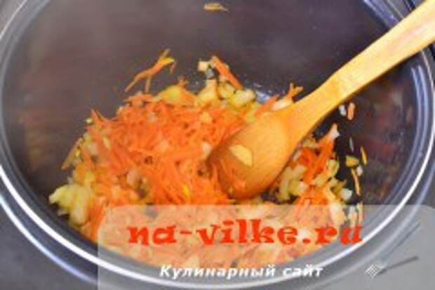 Постный борщ в мультиварке