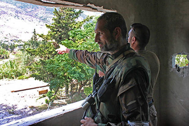 Сирийские военные в деревне Эль-Фуру