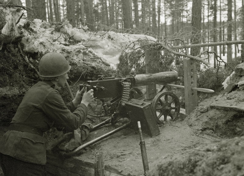 Мгновение войны. Смерть на передовой, 1943 г. (фото)