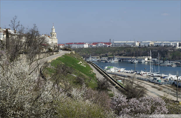 Севастополь весной Севастополь весной