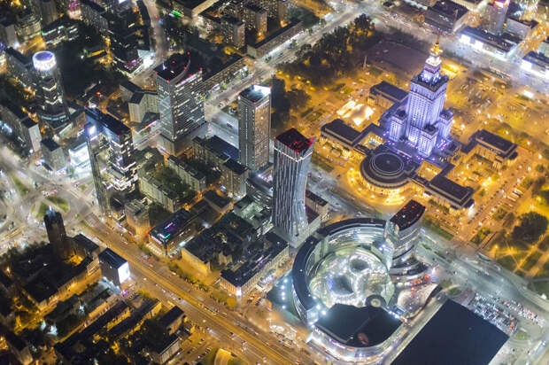 i-was-flying-3000ft-above-ground-in-warsaw-poland-to-make-the-photos-no-one-did-before-14__880