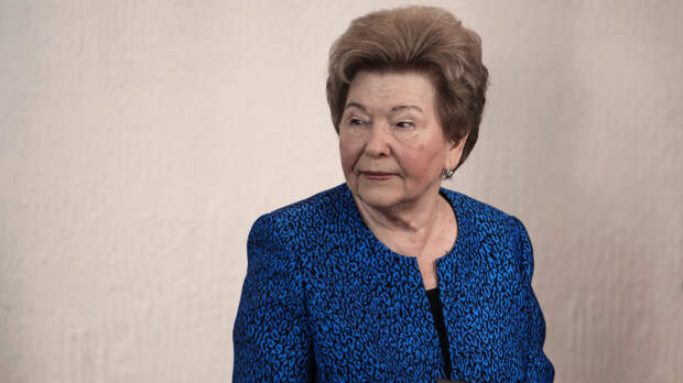 Путин поздравил с днем рождения Наину Ельцину