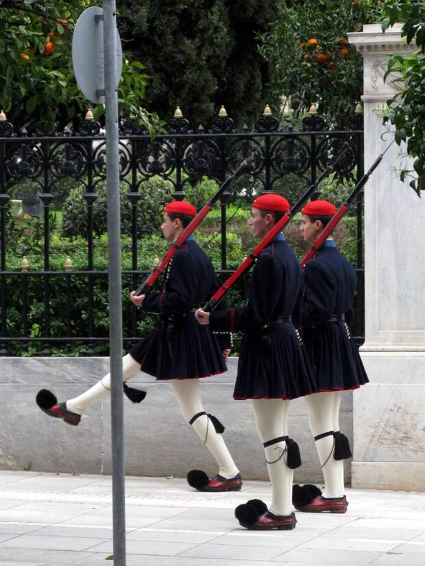 Отзвуки древних традиций: Эвзоны - греческая Президентская Гвардия (43)