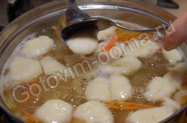 Куриный суп с клецками Куриный суп с клецками