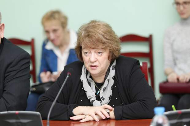 Директор «Петергофа» Кальницкая покинула свой пост