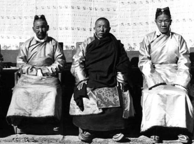 Почему тибетские монахи помогали хоронить Ленина