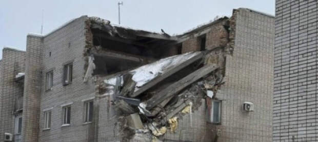 Под Питером прогремел взрыв в военной комендатуре. Здание разрушено, есть погибшие