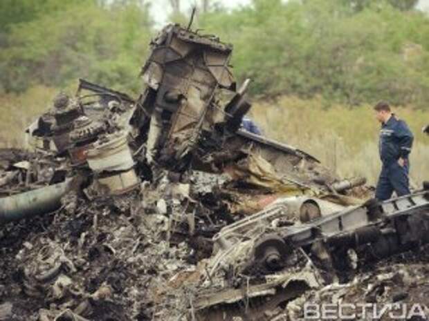 Бортовые самописцы из «Боинга-777» передали Нидерландам Бортовые самописцы из «Боинга-777» передали Нидерландам
