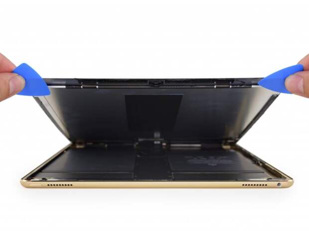 Apple iPad Pro разобрали на винтики (20 фото + видео)